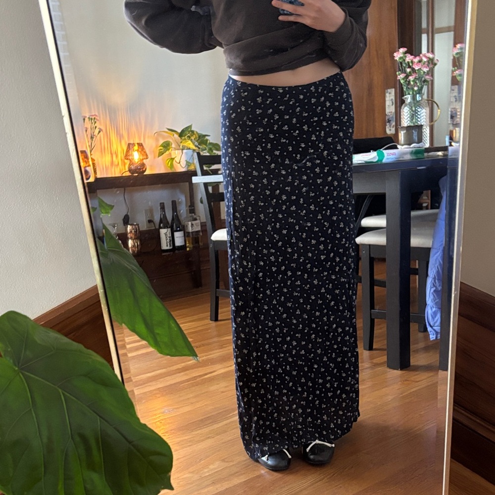 Brandy Melville Floral Maxi Skirt